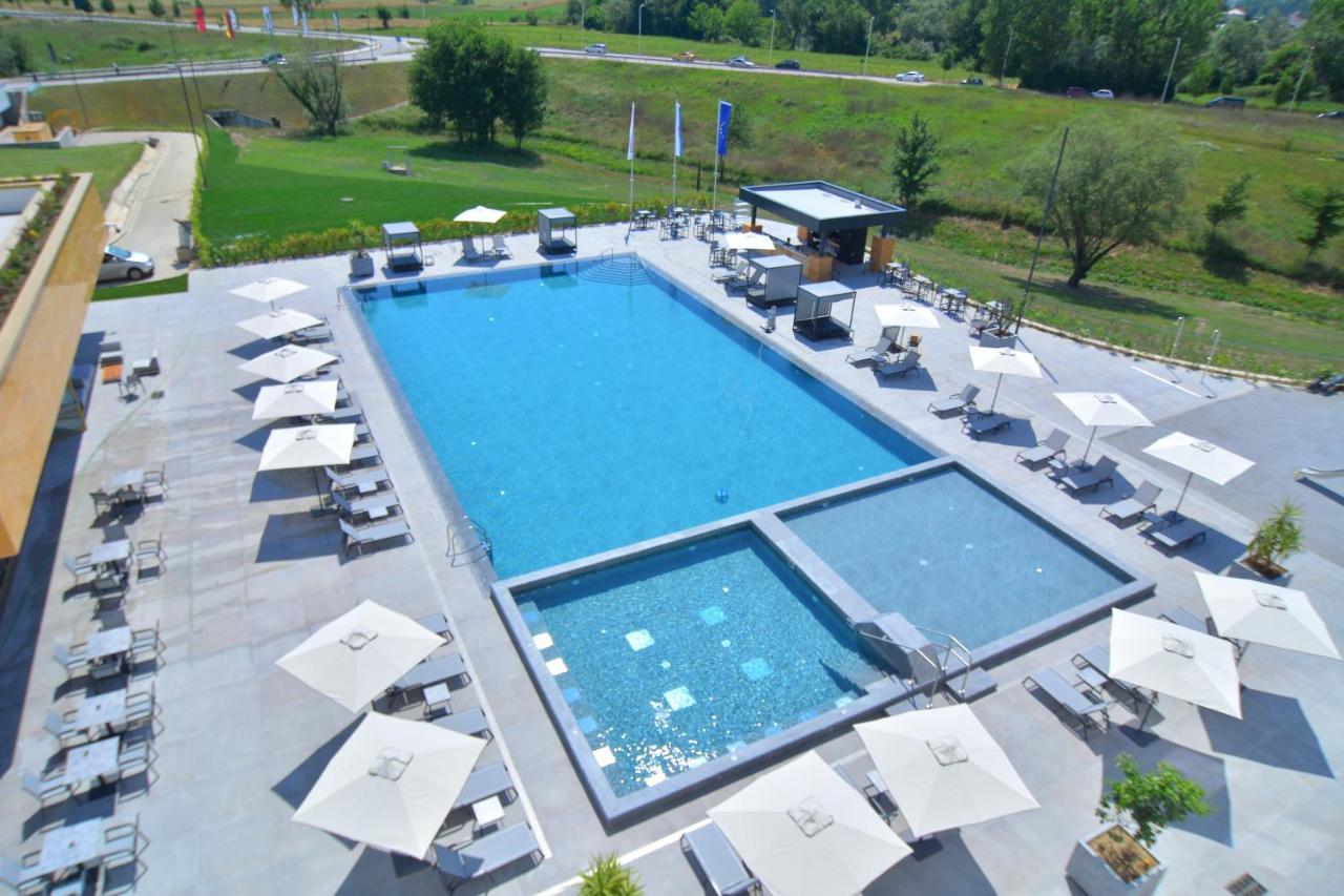 mk hotel tirana Rinas Eksteriør billede