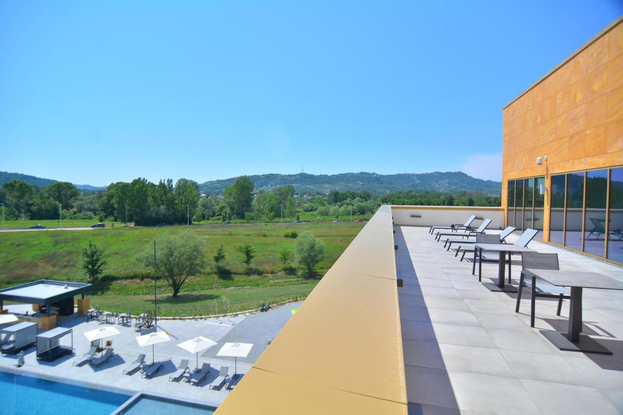 mk hotel tirana Rinas Eksteriør billede View from the rooftop