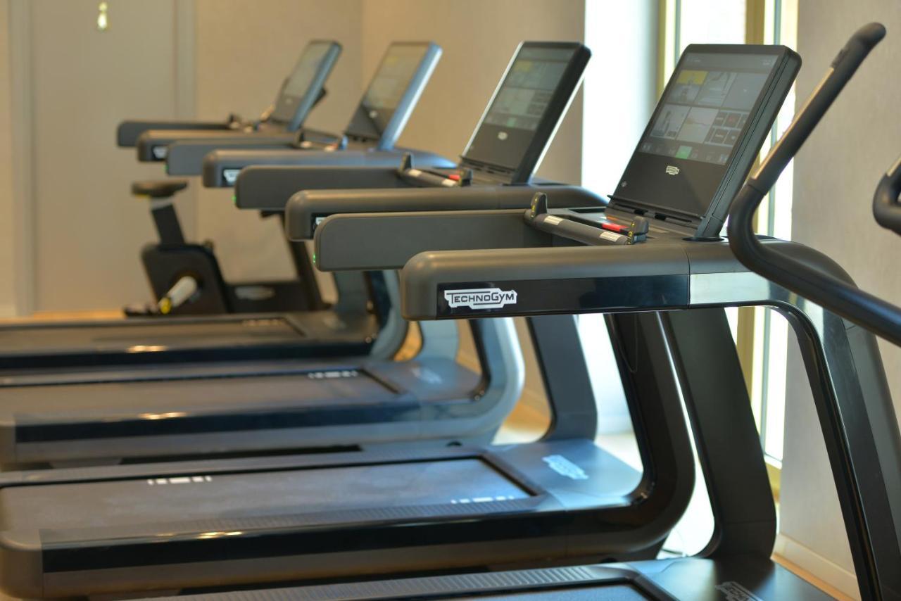 mk hotel tirana Rinas Eksteriør billede Treadmills