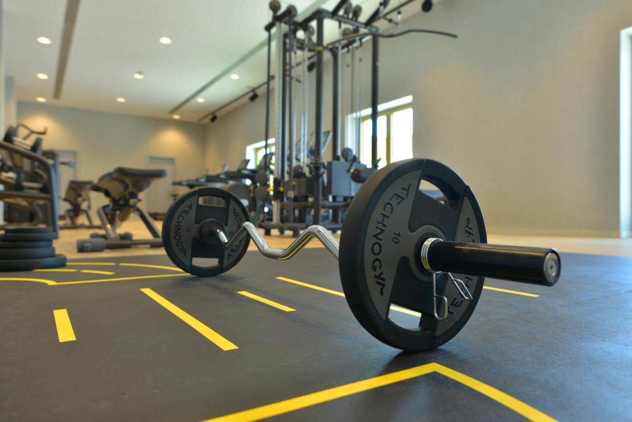 mk hotel tirana Rinas Eksteriør billede A barbell